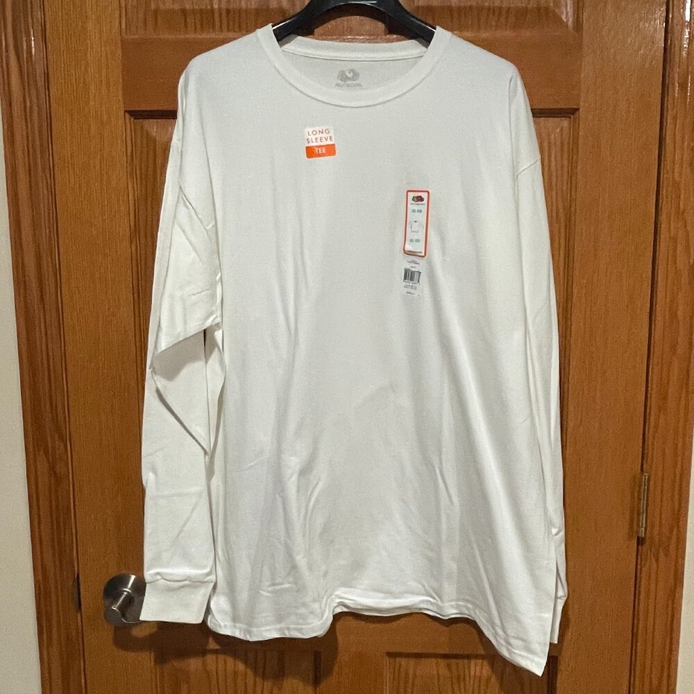 FRUIT OF THE LOOM Men's XL White 100% Cotton Crew Long Sleeve Tee T-Shirt NWT